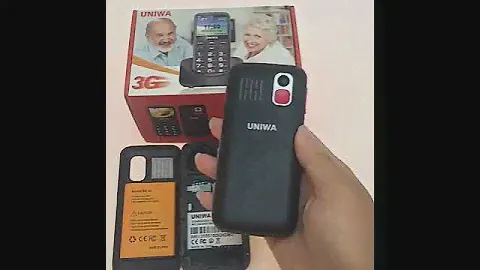 UNIWA V808G - кнопочный телефон с поддержкой 3G