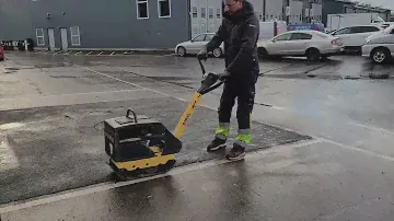 Bomag BPR 25/40 finns på auktion hos Retrade.eu